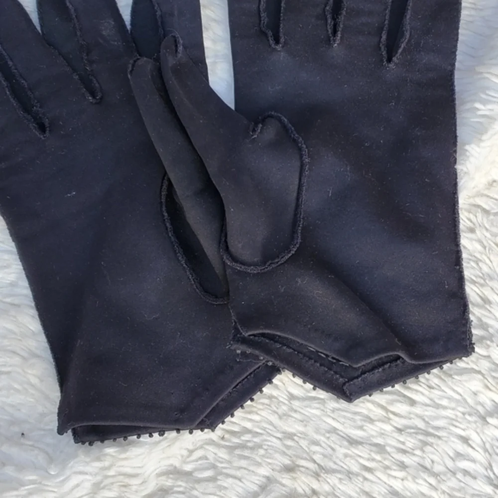 Vintage‎ hand knotted cotton gloves 8